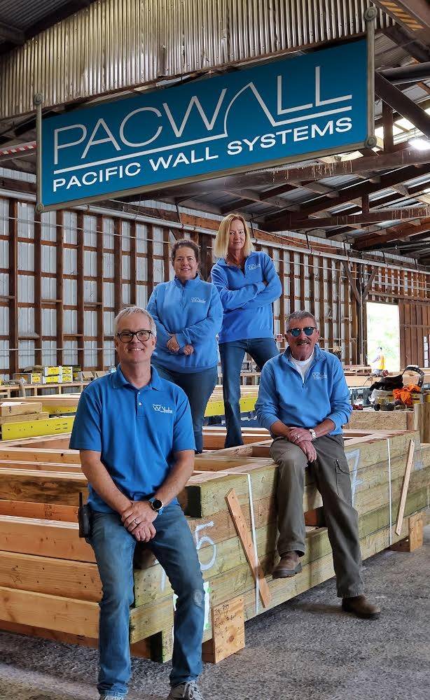 Left top: Konny Knecht; right top: Nancy Mansfield; bottom left: Alex Knecht; bottom right: Mark Mansfield. (Courtesy: Pacific Wall Systems)